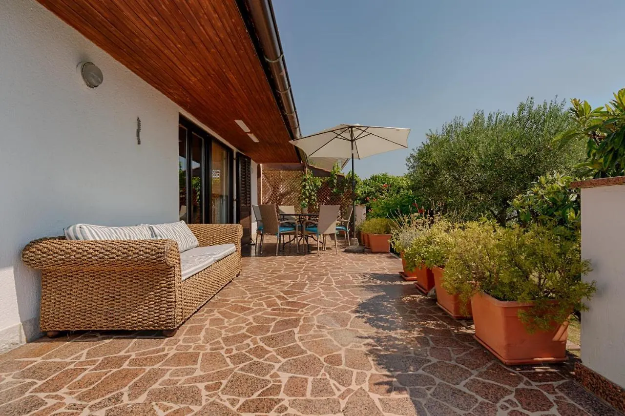 Villa With A Beautiful Sea View Near The Beach - By Traveler Tourist Agency Krk Id 2175 Kornic